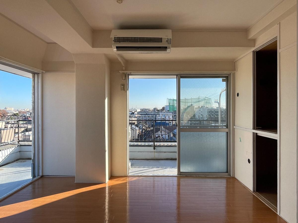 杉並区上荻の賃貸物件/南に向かって。部屋から青空がしっかりと見えます