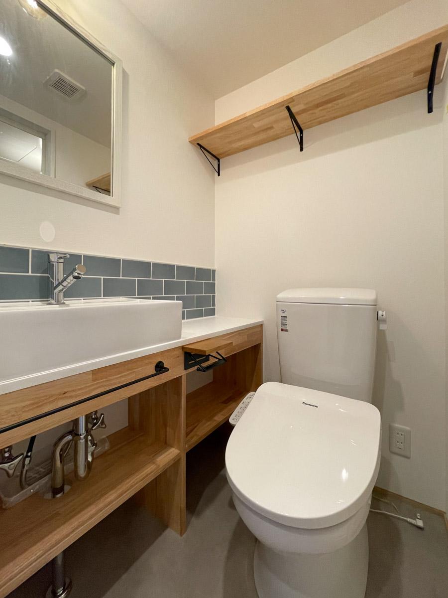 杉並区高円寺南の賃貸物件/トイレと洗面台は同室です