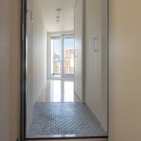 中央区日本橋横山町の賃貸物件/玄関床部分は鉄素材