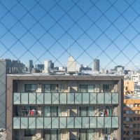 中央区日本橋横山町の賃貸物件/向かいのマンションとはある程度距離があるので視線はそこまで気にならないかなと。空が広くて気分が晴れます