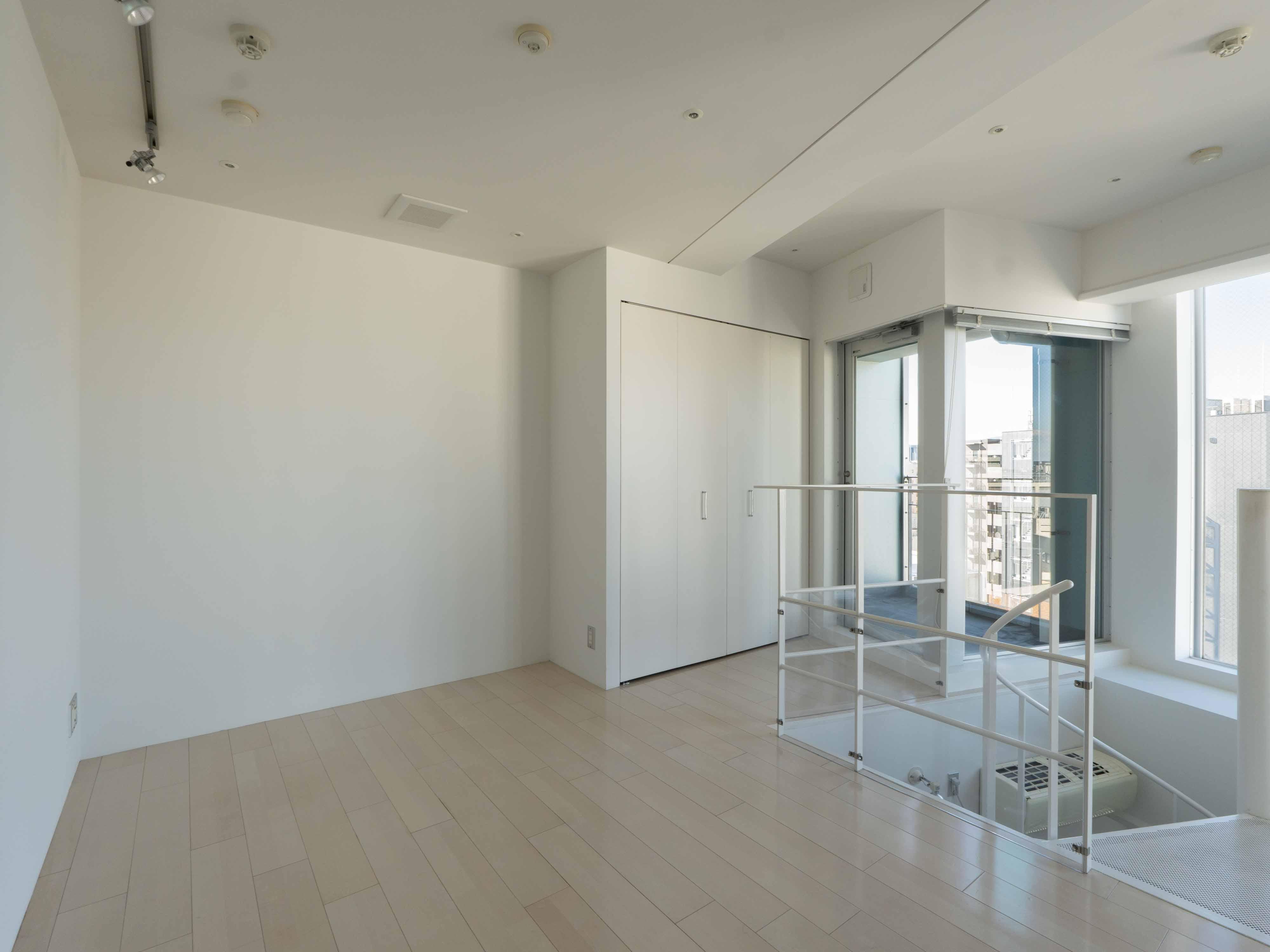 中央区日本橋横山町の賃貸物件/こちらは上階寝室部分。クローゼットもあります