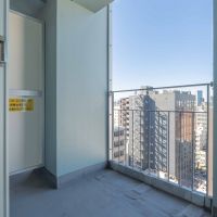 中央区日本橋横山町の賃貸物件/上階のベランダ