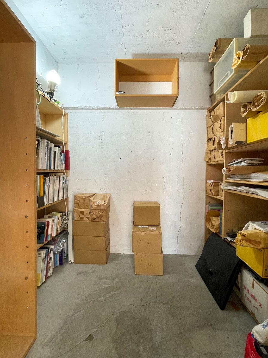 世田谷区太子堂の賃貸物件/5畳の洋室。このスペースを小さなアトリエにするのも良さそう※現在棚のみ残っており、荷物は全て撤去されております