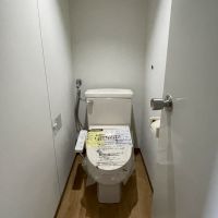世田谷区代田の賃貸物件/2階：ウォシュレットトイレ