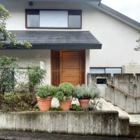 世田谷区代田の賃貸物件/玄関を外からみる