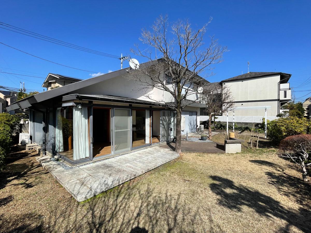 世田谷区代田の賃貸物件/広い庭から四季の移ろいを感じられる家