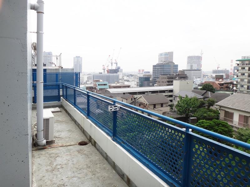 横浜市神奈川区高島台の賃貸物件/横浜駅周辺の街並みが見渡せます。