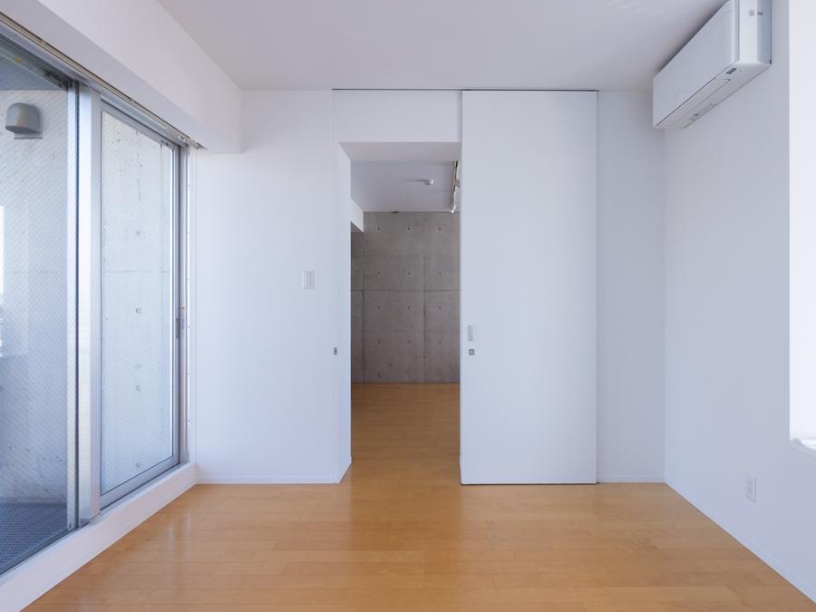 大田区北千束の賃貸物件/個室は白の天井壁でシンプル
