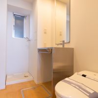 大田区北千束の賃貸物件/トイレと脱衣洗面所が一緒になっている