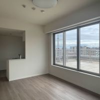 台東区竜泉の賃貸物件/西側のベランダから見たリビング