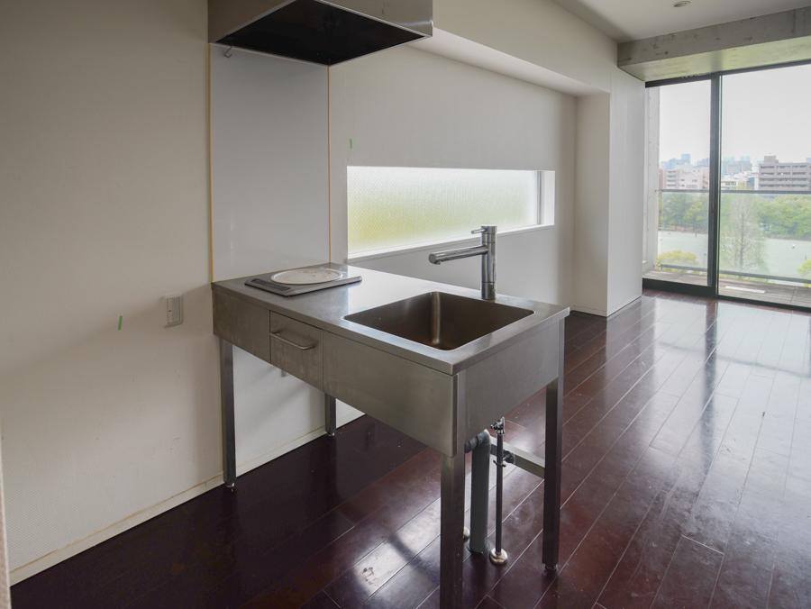 江東区平野の賃貸物件/生活感を出しすぎないミニマルなキッチン