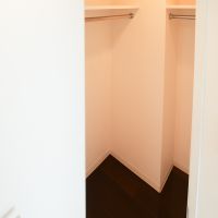 江東区平野の賃貸物件/玄関入ってすぐの場所にウォークインクローゼット