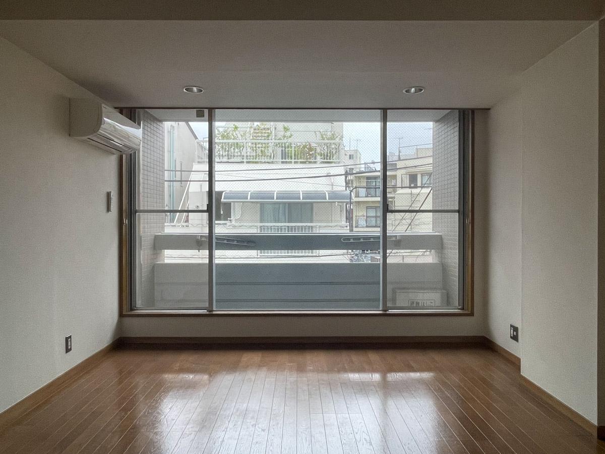 渋谷区元代々木町の賃貸物件/2階のこの部屋からでも空が見えています