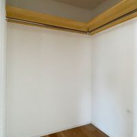 江東区平野の賃貸物件/ウォークインクローゼットの広さは2畳ほど