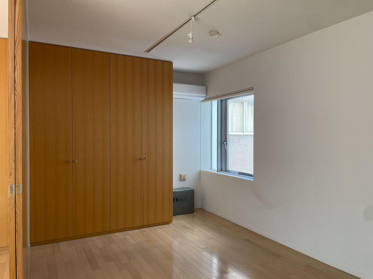 国分寺市南町の賃貸物件/6.4畳の区切れる洋室