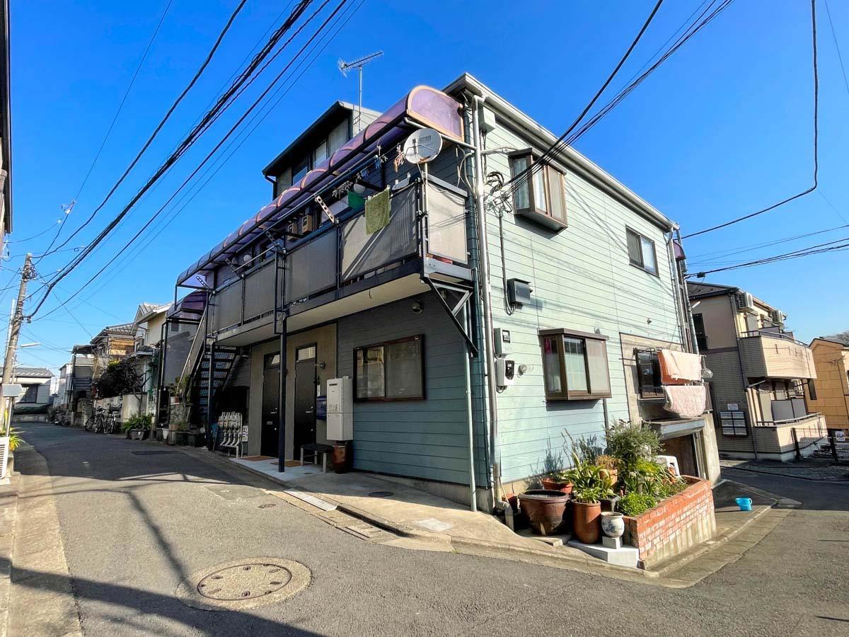 板橋区中台の賃貸物件/外観。4世帯の集合住宅になっています