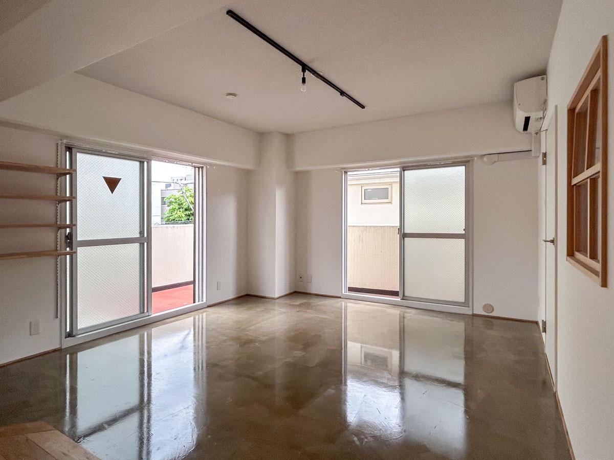 新宿区市谷柳町の賃貸物件/ゆったり使える土間スペース