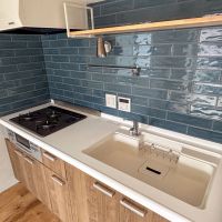 新宿区市谷柳町の賃貸物件/タイルの色味がかわいらしい