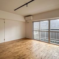 新宿区市谷柳町の賃貸物件/ゆったりと使えるリビングスペース