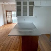 渋谷区恵比寿の賃貸物件/テーブルとしても使えるステンレスカウンター