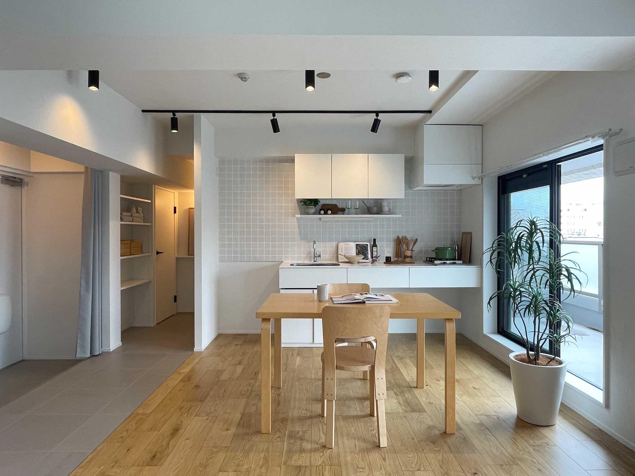 台東区浅草の賃貸物件/リビングを北に向かって