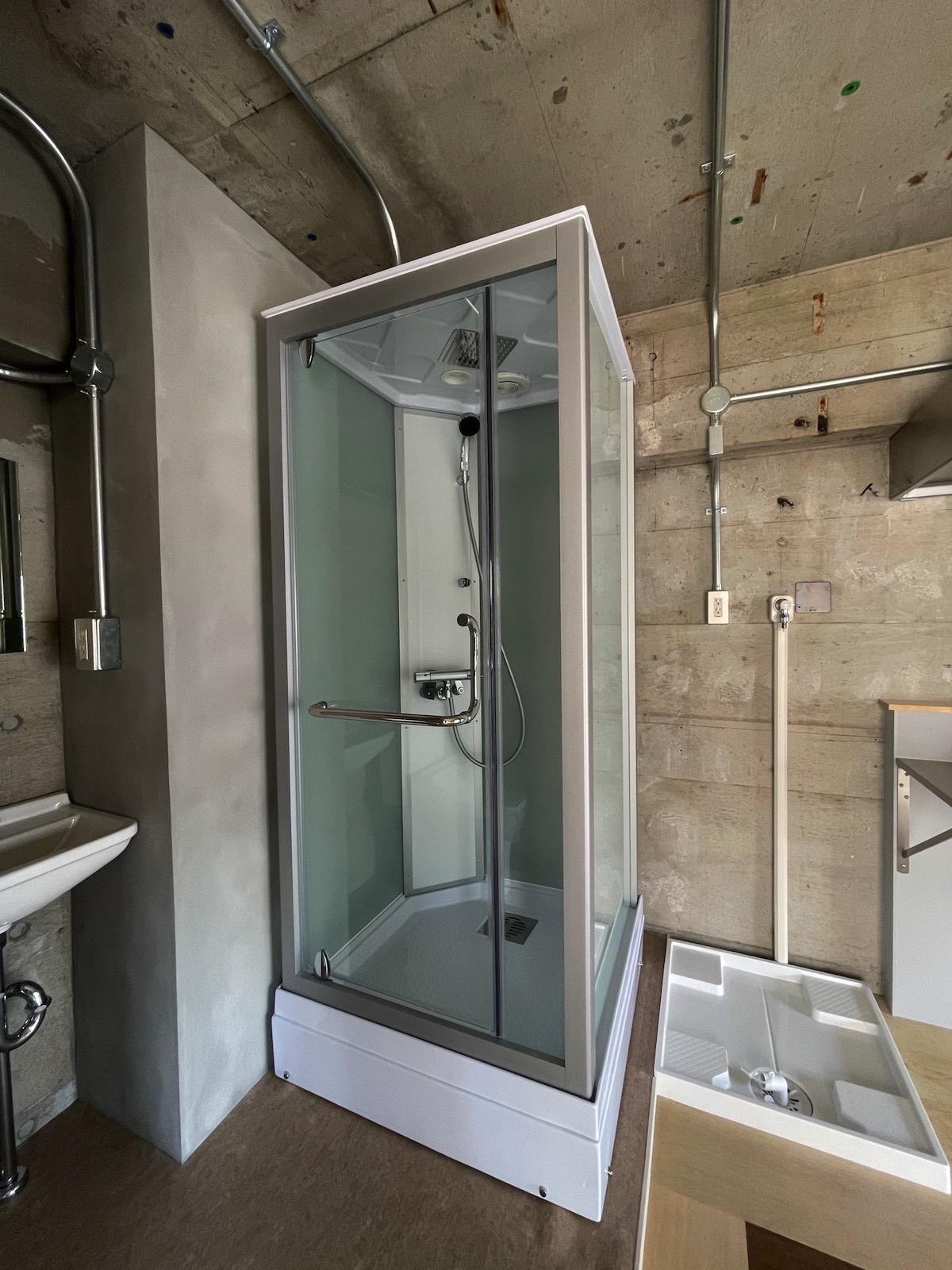 横浜市鶴見区駒岡の賃貸物件/シャワーブース・洗濯機置き場