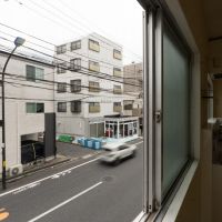 杉並区善福寺の賃貸物件/道路沿いの角部屋なので車の走行音がある程度聞こえてくる