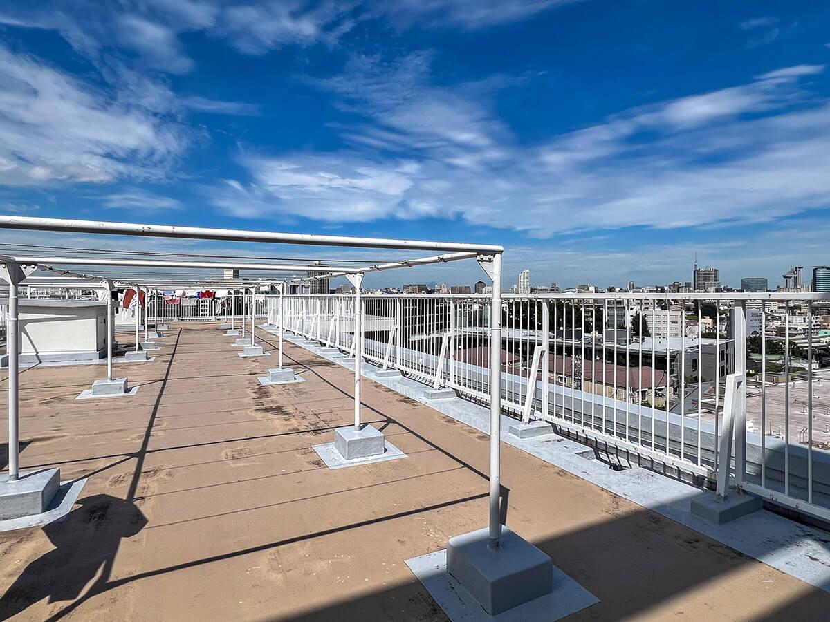 文京区関口の賃貸物件/屋上の物干し場