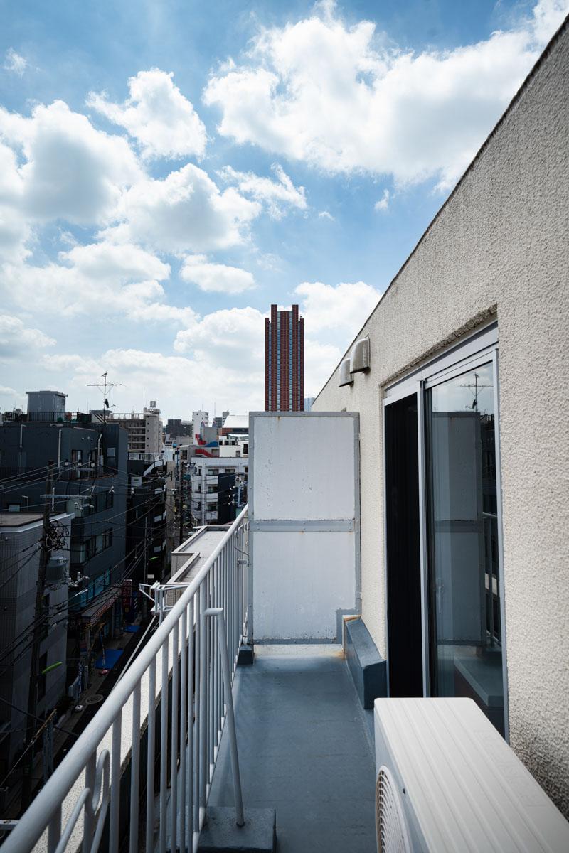 世田谷区太子堂の賃貸物件/東側のバルコニー