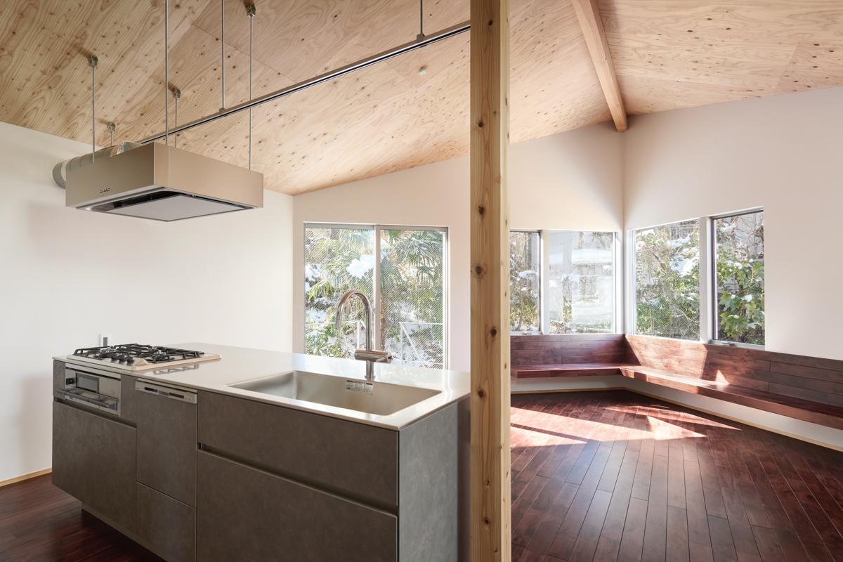 町田市忠生の売買物件/（参考）竣工した1棟目のリビング&copy;️Takumi Homma