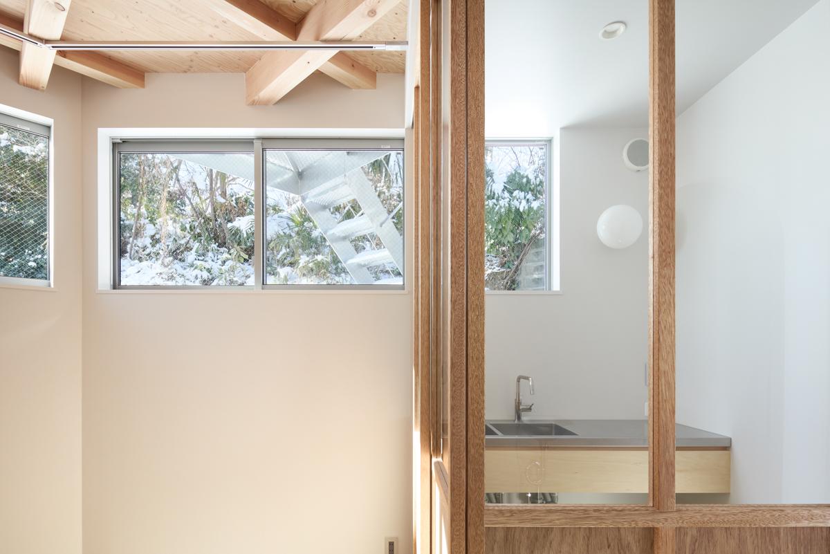 町田市忠生の売買物件/（参考）竣工した1棟目の1階土間スペース&copy;️Takumi Homma