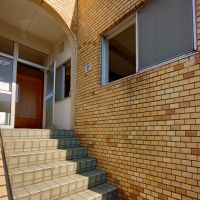 神奈川県横浜市金沢区寺前の賃貸物件/2階部分のアプローチ