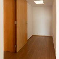 横浜市鶴見区北寺尾の賃貸物件/3階寝室）ちょっとした書斎にできそうな角のスペース