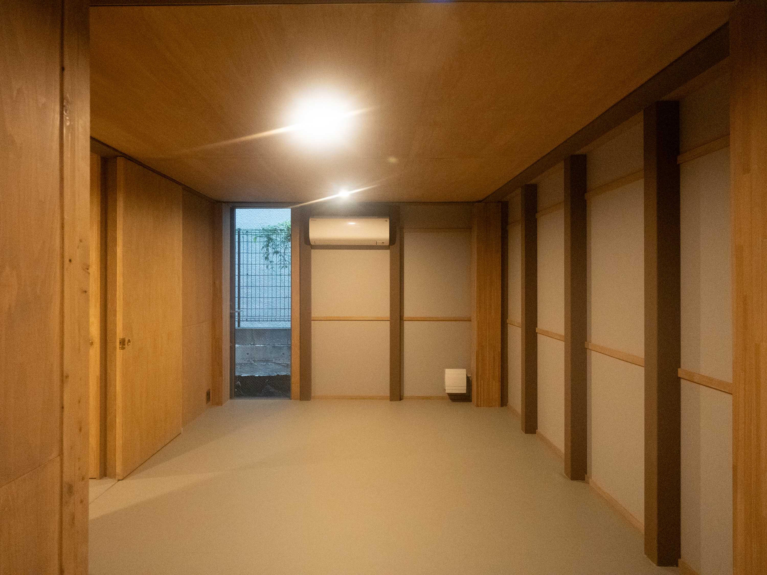 台東区上野桜木の賃貸物件/1階奥の洋室は約8.8畳