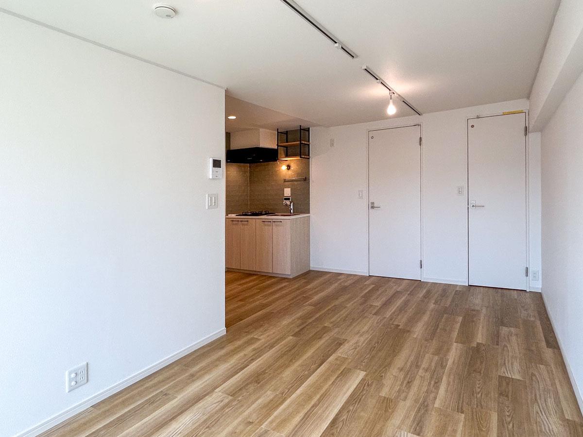 世田谷区北沢の賃貸物件/キッチンの隣に水回り