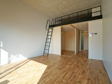 世田谷区経堂の賃貸物件/縦に広がる開放感