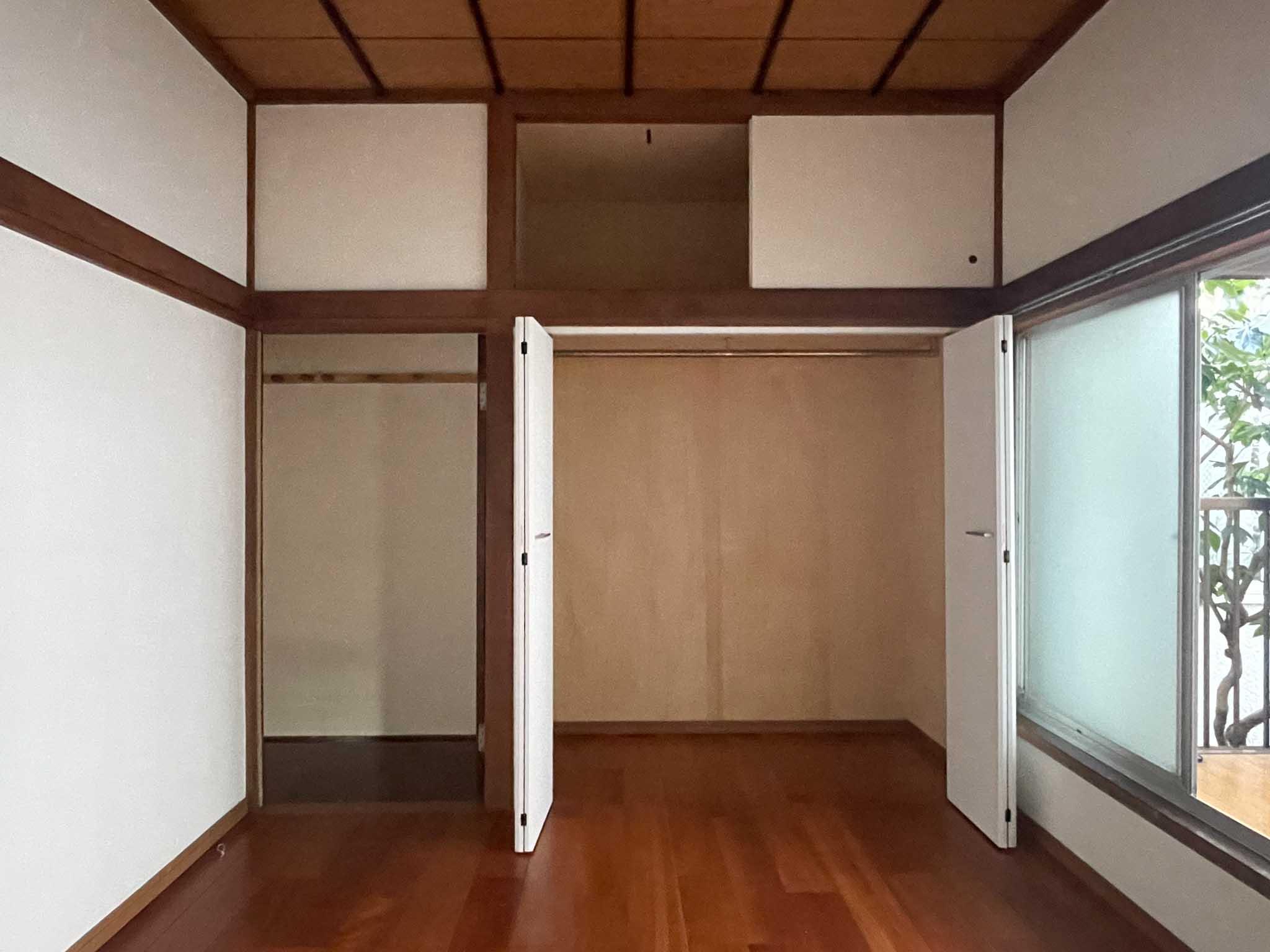 文京区弥生の賃貸物件/2F、6畳洋室：この部屋にもクローゼットと、天袋