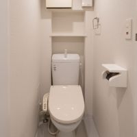 大田区東六郷の賃貸物件/中2階：ウォシュレットトイレ