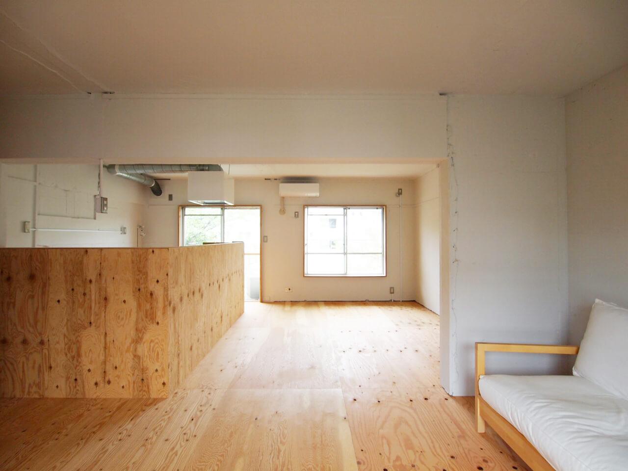 千葉市美浜区幸町の賃貸物件/左手はキッチン