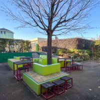 横浜市青葉区荏田北の賃貸物件/「アウトドアリビング」のコンセプトで作られた共用の庭