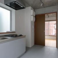 神奈川県川崎市中原区上新城の賃貸物件/C305：キッチンもシンプルなデザイン