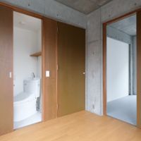 神奈川県川崎市中原区上新城の賃貸物件/C305：今回の募集区画の写真：2階部分でして、窓が多く明るめな印象です