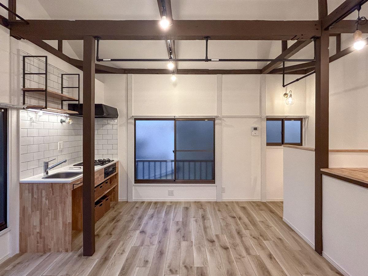 荒川区町屋の賃貸物件/ゆったりとしたキッチン周りのスペース