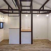 荒川区町屋の賃貸物件/切妻形状の屋根に合わせた天井