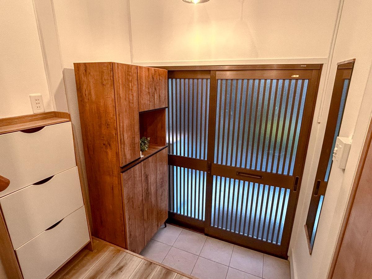 荒川区町屋の賃貸物件/玄関ドアは昔ながらの引き戸