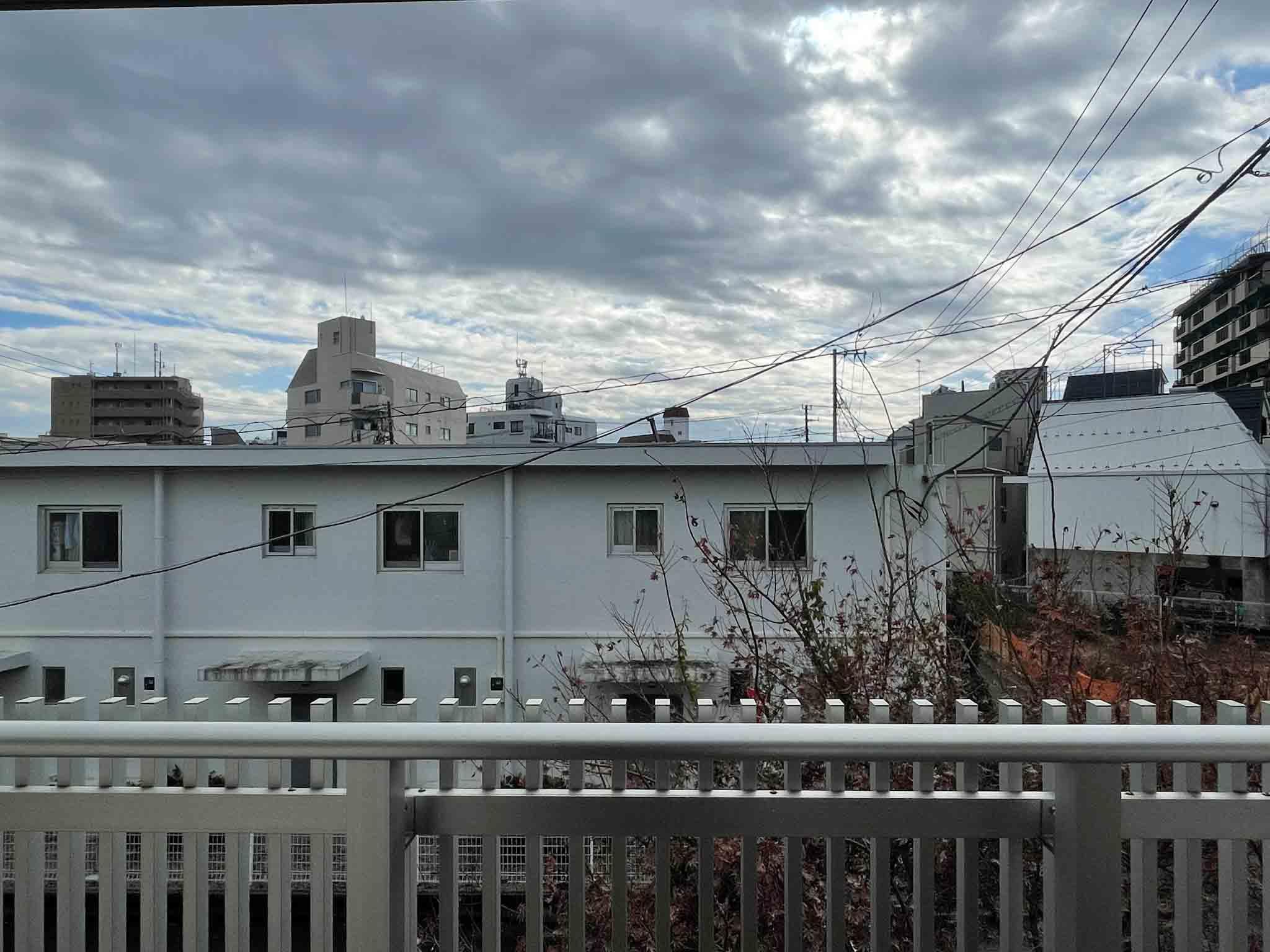 北区中里の賃貸物件/2階:南側の窓からの景色