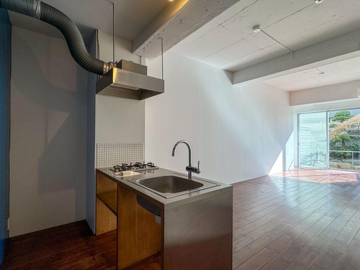 新宿区西落合の賃貸物件/しゅっとスタイリッシュなキッチン