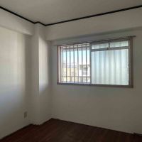 江東区清澄の賃貸物件/北側4.5畳の洋室：窓の外は共用部。エアコンの設置はできません