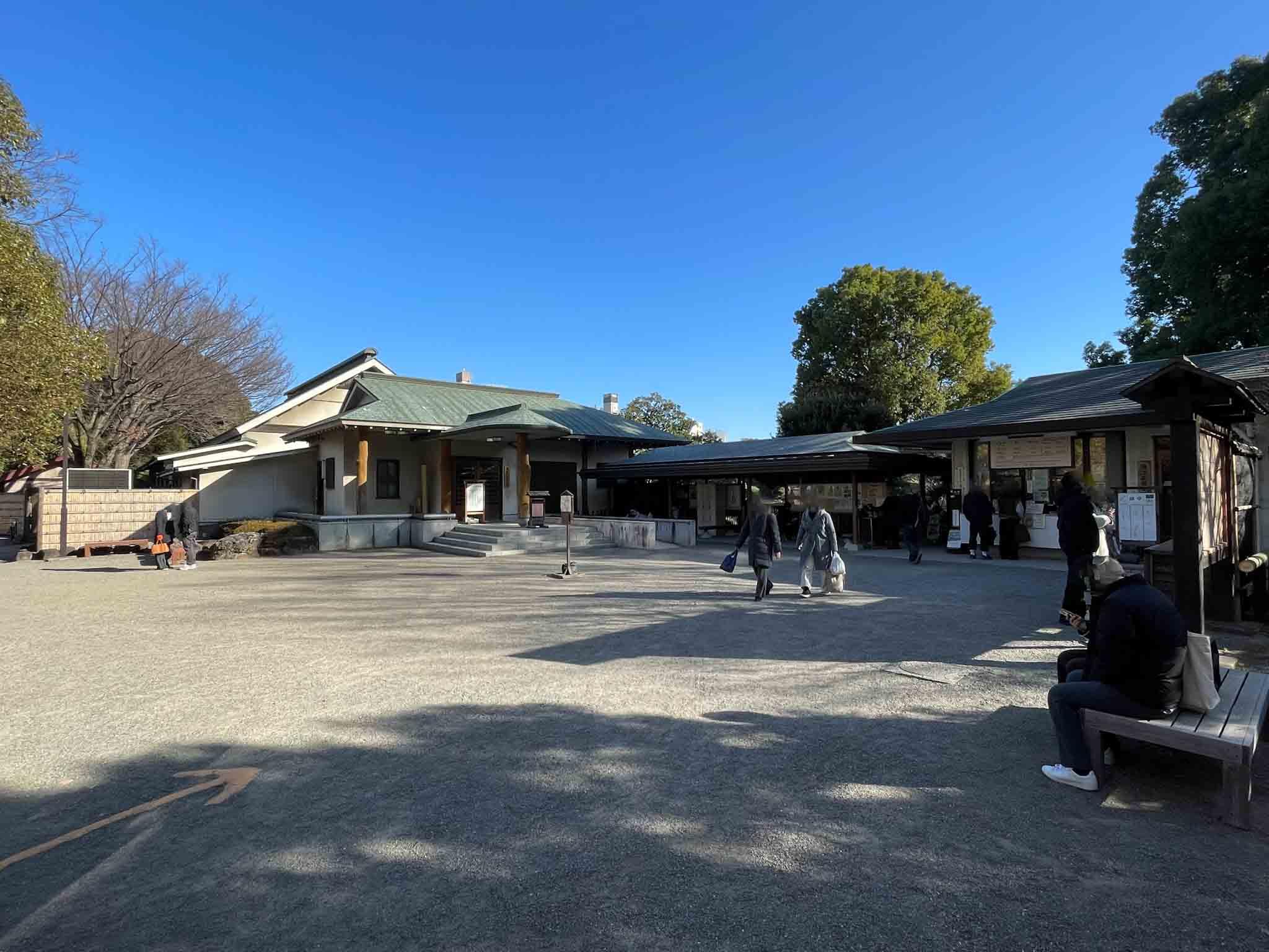 江東区清澄の賃貸物件/『清澄庭園』に辿り着きます
