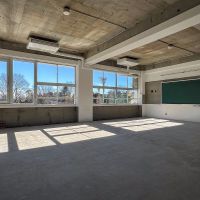 世田谷区池尻の賃貸物件/ギャラリーになる予定の部屋。ギャラリーなので、黒板は無くしてホワイトキューブになる予定です